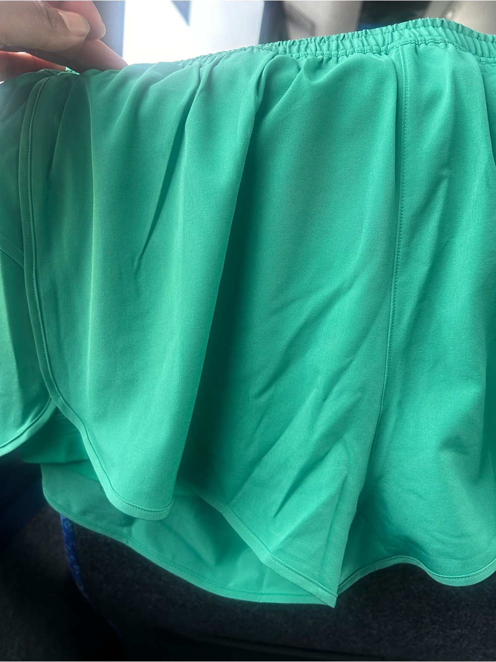 Vuori- Luna Piped Short- running shorts in Emerald. new with tags womens large - Picture 5 of 6